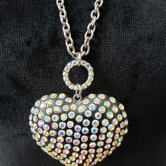 Womens White Heart Crystal Rhinestone Jewelry Pendant Necklace - Picture 2 of 5